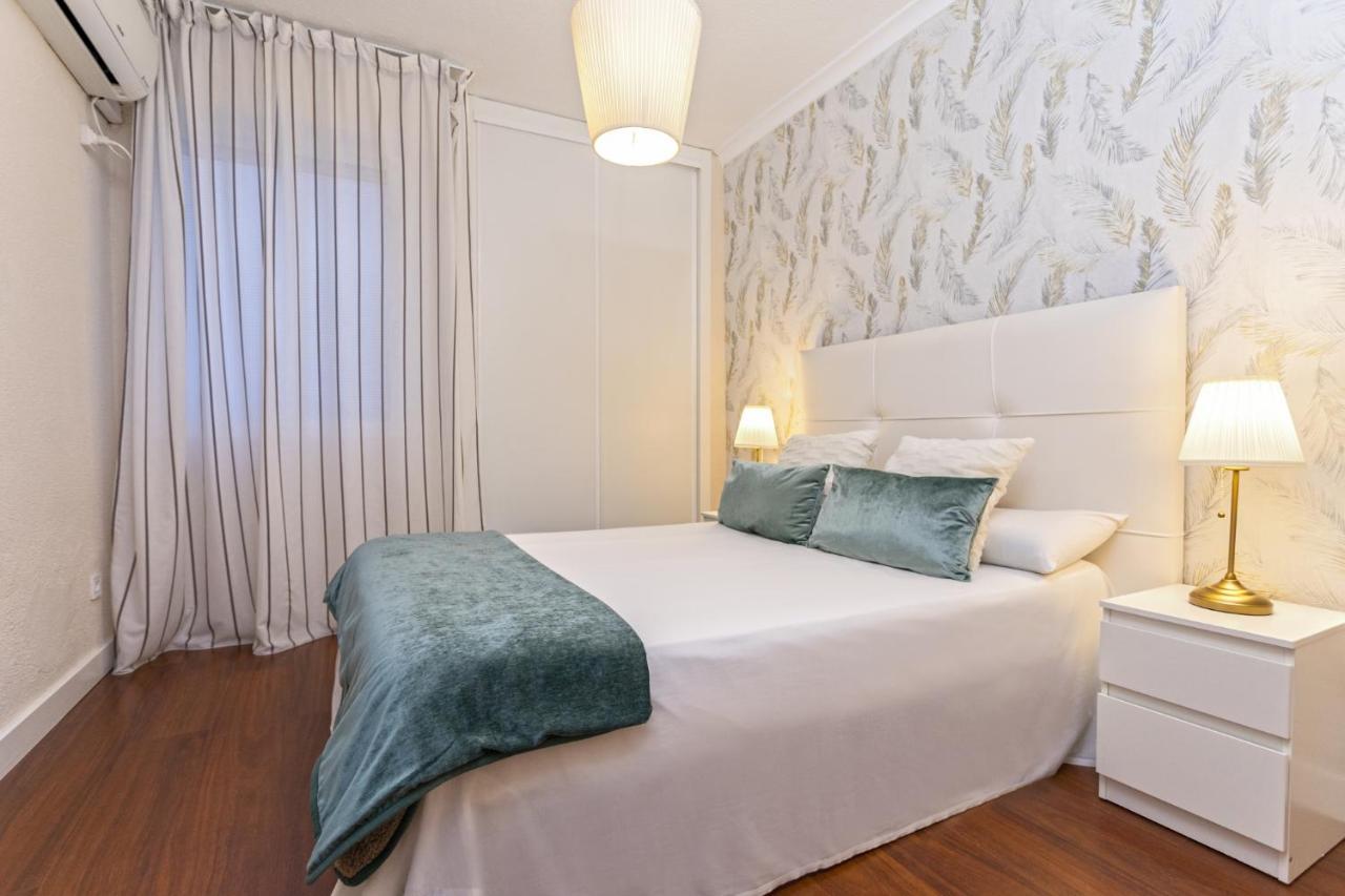 Exclusive Apartments Street Beatas Малага Экстерьер фото