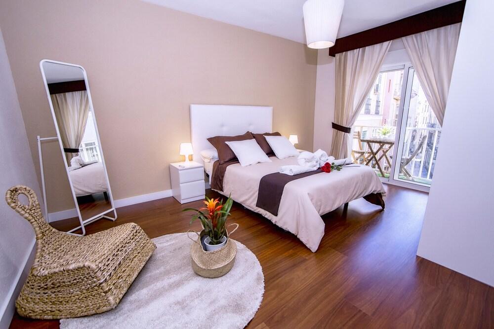 Exclusive Apartments Street Beatas Малага Экстерьер фото