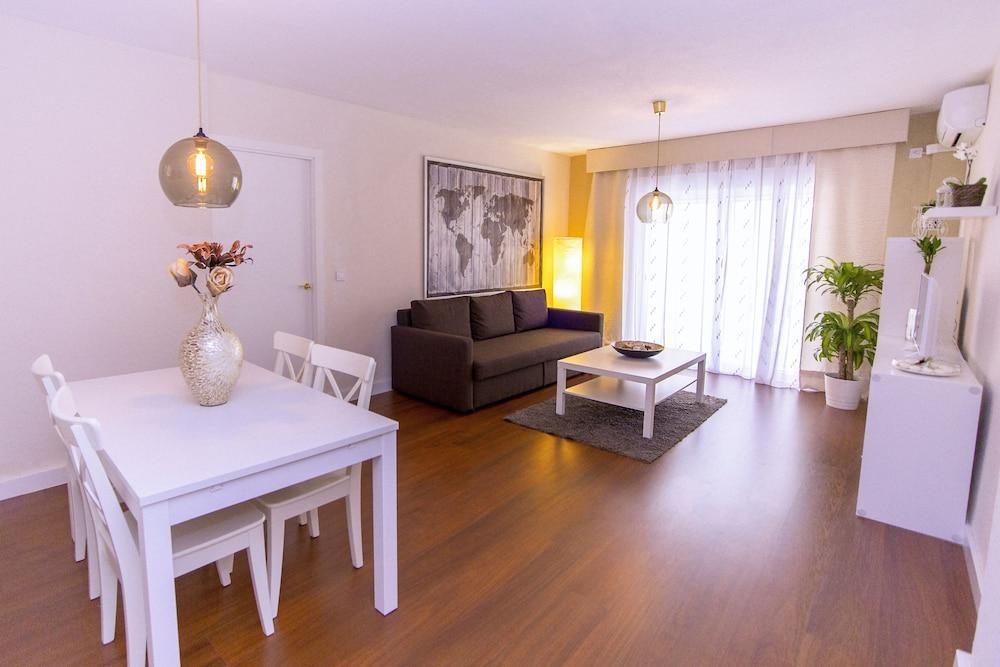 Exclusive Apartments Street Beatas Малага Экстерьер фото